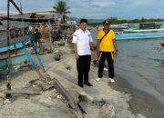 Anleg Gerindra Tinjau Rumah Warga Pesisir Terancam Abrasi di Moutong