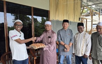 Fraksi NasDem Berbagi, Salurkan Bantuan ke Pondok Pesantren