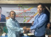 Anleg PKS Serahkan Ribuan Bibit Kakao dan Salurkan Bantuan Tunai Lansia