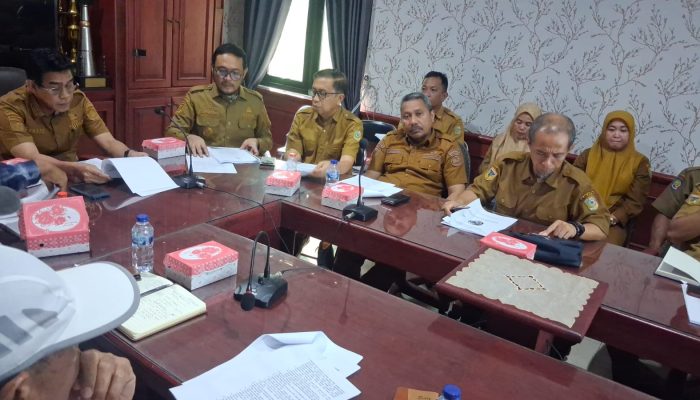 Bupati Parigi Moutong Pimpin Rapat Persiapan Pembentukan PERUMDA